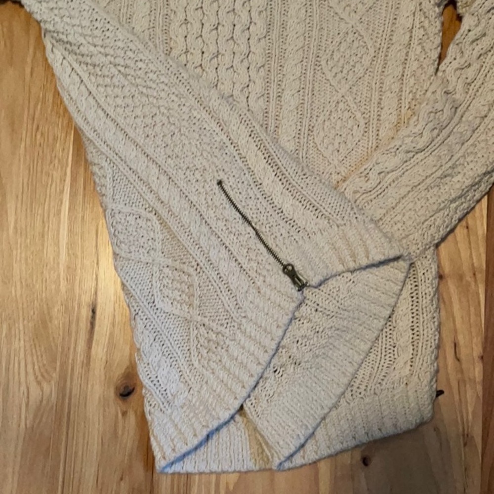 Cable Knit Cream Sweater - Picture 4 of 5